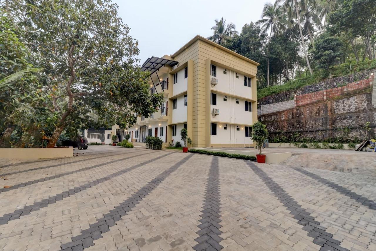 Oyo Home 78041 Luxurious Stay Sastha Homes Kozhikode Exterior photo